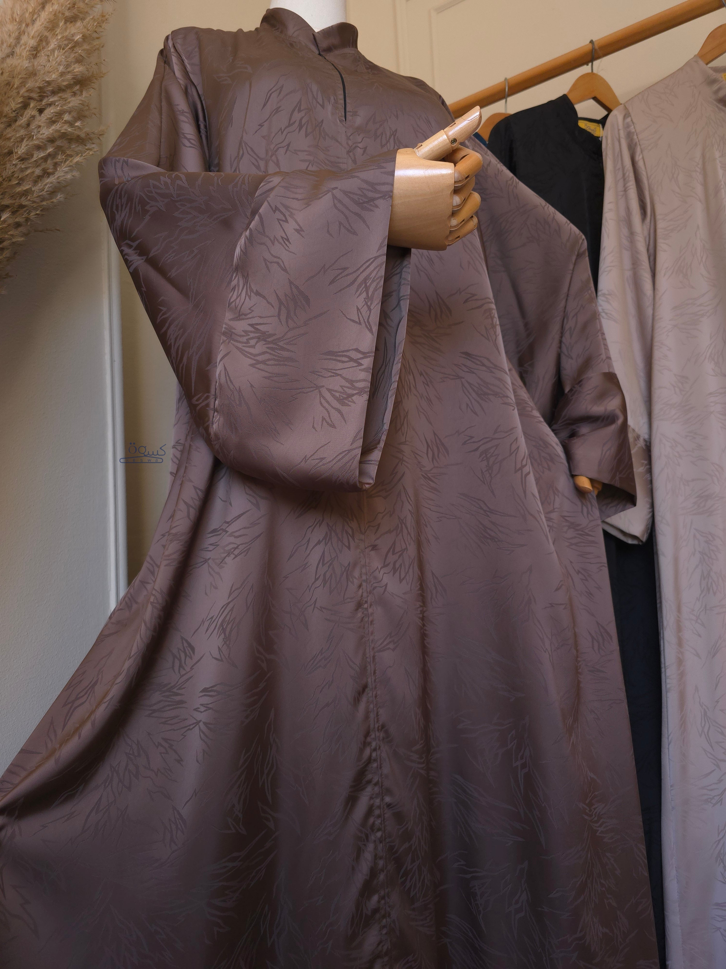 عباية ياسمينا